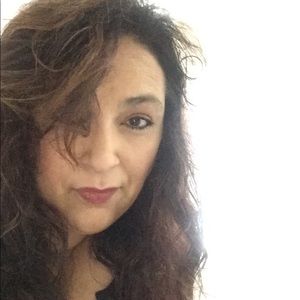 Meet your Posher, Nancy